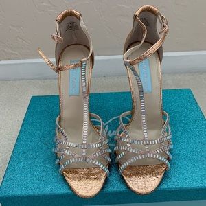 Betsy Johnson Rose Gold Heels - 6.5